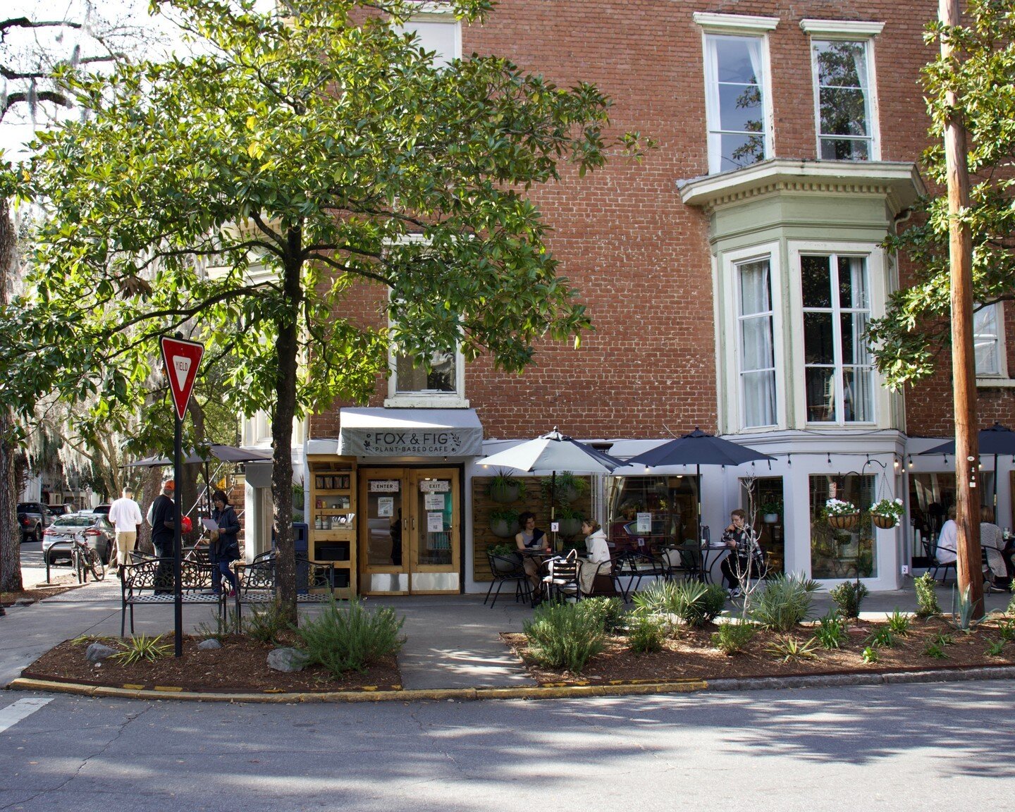 In town for St Patrick's Day? Well come by Fox &amp; Fig!⁠
⁠
We're open every day from 9am-8pm for all your specialty coffee and vegan desires! ⁠
⁠
We are counter service, so you order inside and seat yourself at any of our indoor or outdoor tables. 
