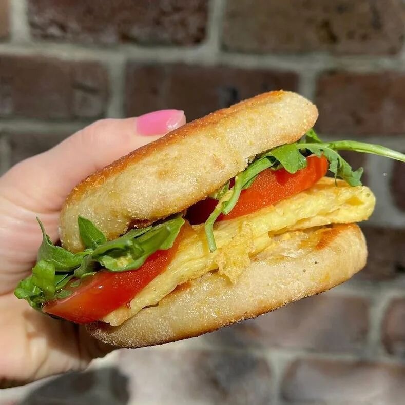 Now that's a Breakfast Sammie!
Photo by @veganitaliana
Thanks for stopping to eat with us!! 
#foxandfig #savannaheats 🌴🌞😎
#visitsavannah #veganbreakfast #veganfoodspot #savannahvegan #brunchtime #healthyfood #cleaneats